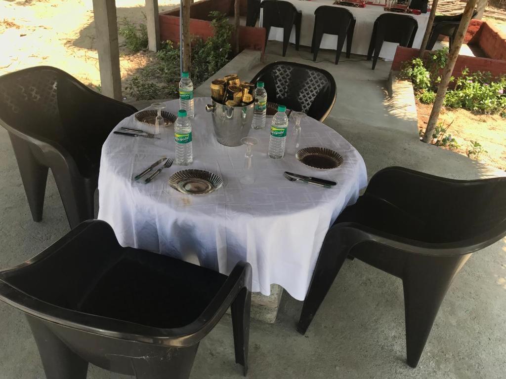 Chan Beach Resort Bahur Екстер'єр фото